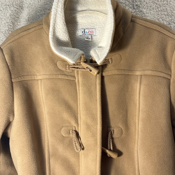 d & co keep you warm in winter 🥶 tan coat 🧥 - Picture 2 of 6